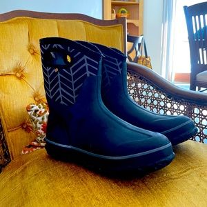 Bogs size 8 women’s shoes